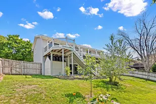 6533 Neddersen Cir, Brooklyn Park, MN 55445 - Photo 4