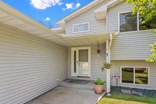 6533 Neddersen Cir, Brooklyn Park, MN 55445 - Photo 2