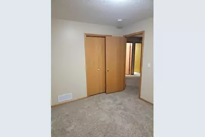 2401 Brenner Court, Roseville, MN 55113 - Photo 16