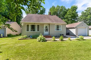 504 1st Ave SE, Pelican Rapids, MN 56572 - Photo 2