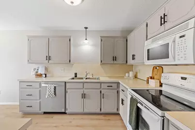324 Naumkeag Street S, Shakopee, MN 55379 - Photo 10