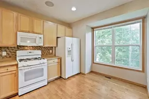 5213 Scott Trail, Robbinsdale, MN 55422 - Photo 10