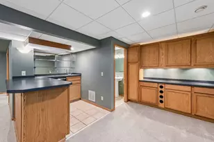 4601 Fairway Hills Dr, Eagan, MN 55123 - Photo 32