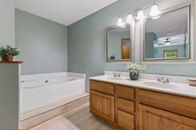 4601 Fairway Hills Drive, Eagan, MN 55123 - Photo 24