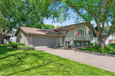 12630 25th Avenue N, Plymouth, MN 55441 - Photo 2