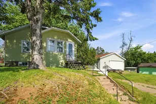 105 N Boundary Ave, Duluth, MN 55810 - Photo 1
