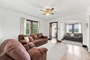 105 N Boundary Ave, Duluth, MN 55810 - Photo 2