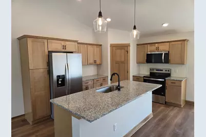 1132 Cullen Street, Saint Peter, MN 56082 - Photo 8