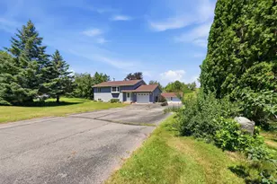 2227 Windsor Rd, Saint Cloud, MN 56301 - Photo 2