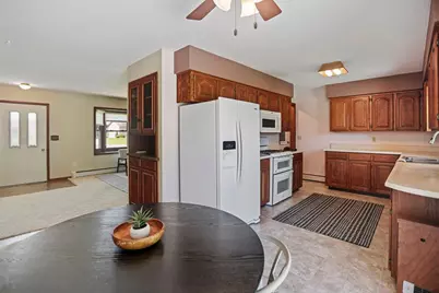 403 Jane Street E, Morristown, MN 55052 - Photo 12