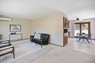 403 Jane Street E, Morristown, MN 55052 - Photo 6