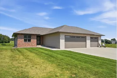 148 Medinah Circle W, Lake City, MN 55041 - Photo 1