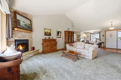 38249 Everton Avenue, North Branch, MN 55056 - Photo 12
