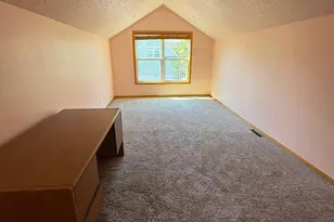 10012 Iris Ln, Eden Prairie, MN 55347 - Photo 10