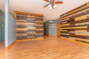 13261 Marystown Rd, Shakopee, MN 55379 - Photo 12