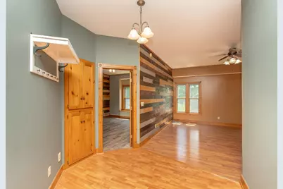 13261 Marystown Road, Shakopee, MN 55379 - Photo 6