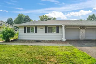 1105 Bartosh Ln, River Falls, WI 54022 - Photo 4