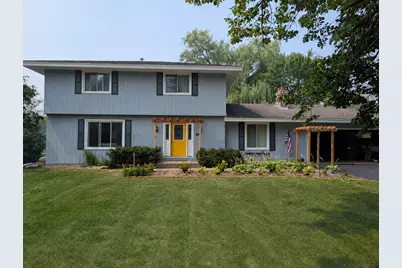 2755 Olive Lane N, Plymouth, MN 55447 - Photo 2
