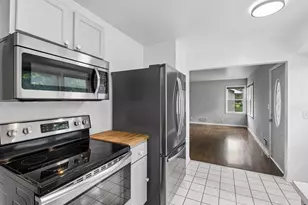 9455 Revere Ln N, Maple Grove, MN 55369 - Photo 4