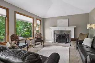 14886 Tealwood Ct, Eden Prairie, MN 55347 - Photo 16