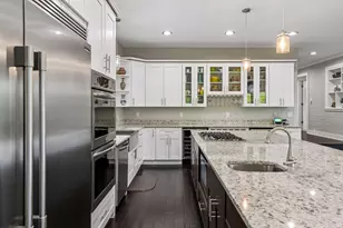 2900 Skyline Dr, Eagan, MN 55121 - Photo 10
