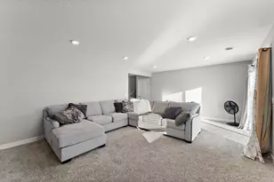 5124 Mustang Cir, Woodbury, MN 55129 - Photo 30