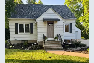 314 Colfax Avenue NW, Renville, MN 56284 - Photo 2