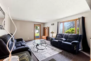 4525 Walnut St, Medina, MN 55359 - Photo 16