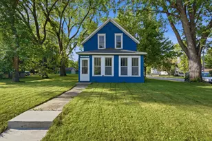 1223 Litchfield Ave SW, Willmar, MN 56201 - Photo 1