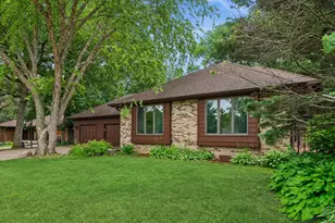460 Oak Hill Rd, Chaska, MN 55318 - Photo 2