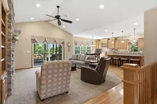 13410 Superior Dr, Rogers, MN 55374 - Photo 8
