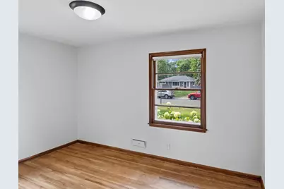 8701 Vincent Avenue S, Bloomington, MN 55431 - Photo 16