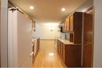 207 Primrose Court, Vadnais Heights, MN 55127 - Photo 10