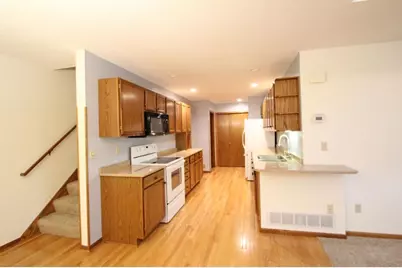 207 Primrose Court, Vadnais Heights, MN 55127 - Photo 14