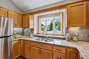 253 Teckla Ct, Lino Lakes, MN 55014 - Photo 4