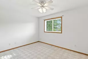 747 Louisiana St NW, Hutchinson, MN 55350 - Photo 10
