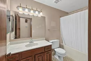 3915 Gershwin Ave N, Oakdale, MN 55128 - Photo 14