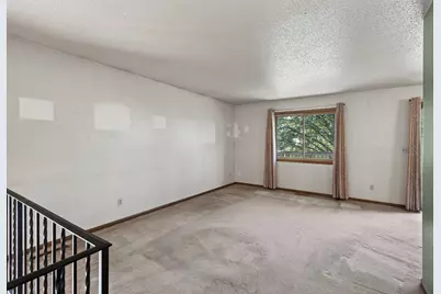 3915 Gershwin Avenue N, Oakdale, MN 55128 - Photo 4