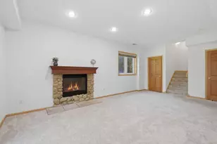 5546 Malibu Dr, Edina, MN 55436 - Photo 12