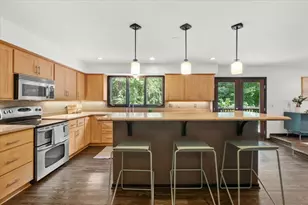 606 Carver Beach Rd, Chanhassen, MN 55317 - Photo 22