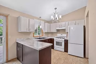 13116 Court Pl, Burnsville, MN 55337 - Photo 10
