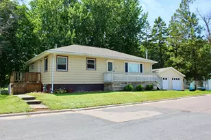 129 4th St NE, Blooming Prairie, MN 55917 - Photo 1