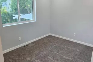 9625 Sheridan Ave N, Brooklyn Park, MN 55444 - Photo 12