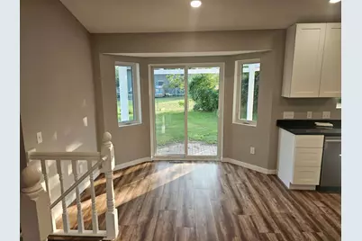 9625 Sheridan Avenue N, Brooklyn Park, MN 55444 - Photo 6