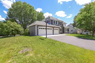 12930 Emmer Pl, Apple Valley, MN 55124 - Photo 34