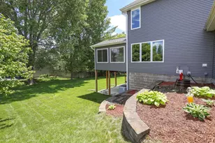 12930 Emmer Pl, Apple Valley, MN 55124 - Photo 36