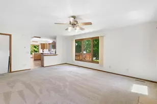 12930 Emmer Pl, Apple Valley, MN 55124 - Photo 6