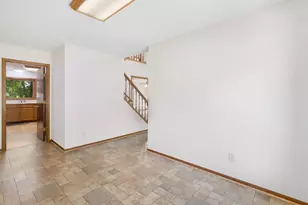 12930 Emmer Pl, Apple Valley, MN 55124 - Photo 4