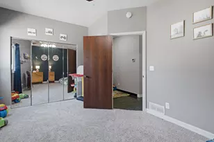604 E Walnut Ave, Olivia, MN 56277 - Photo 22