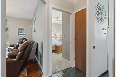 604 E Walnut Avenue, Olivia, MN 56277 - Photo 20